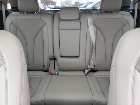 Certified 2023 Lincoln Nautilus Reserve image 19