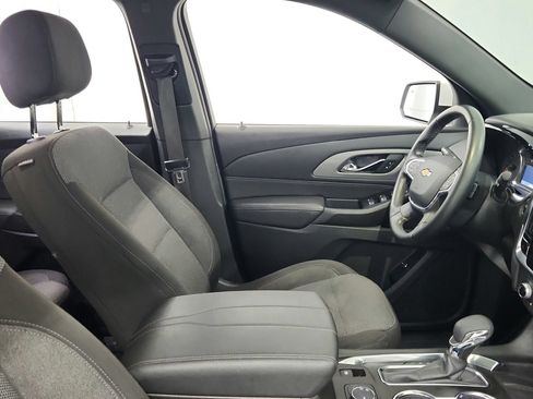Certified 2023 Chevrolet Traverse LT FWD image 29
