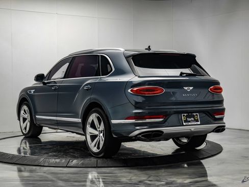 Used 2023 Bentley Bentayga Extended Wheelbase AWD/4WD image 10