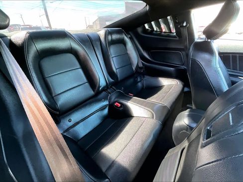 Used 2018 Ford Mustang Premium image 18