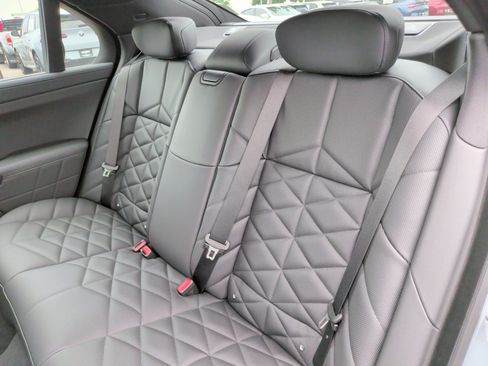 New 2026 BMW 740i w/ Premium Package RWD image 37