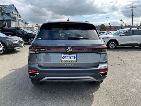 New 2025 Volkswagen Taos SE image 7