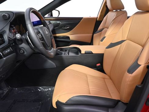 Used 2025 Lexus ES 350 Ultra Luxury FWD image 13