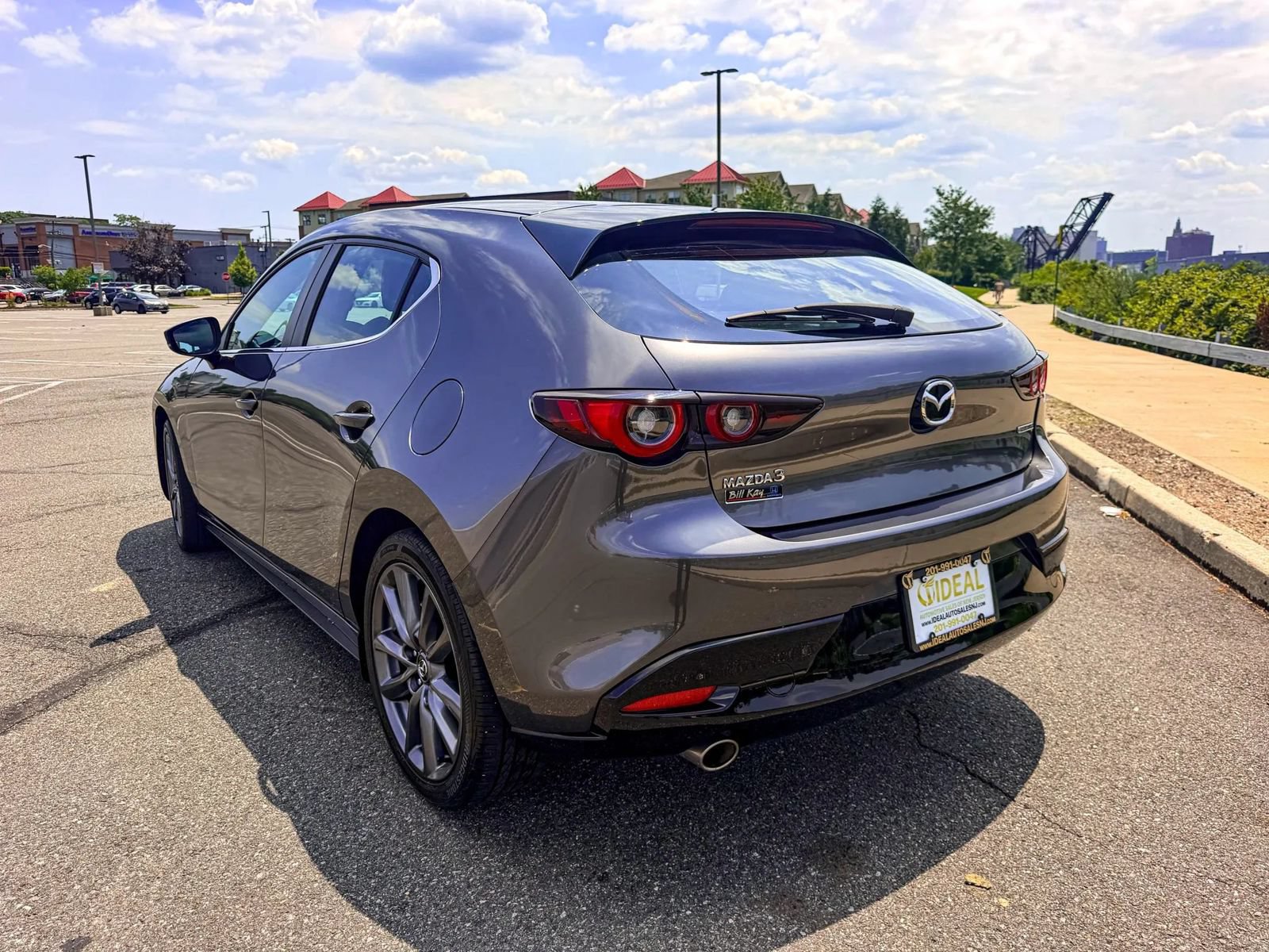 Used 2023 MAZDA MAZDA3 s FWD image 6