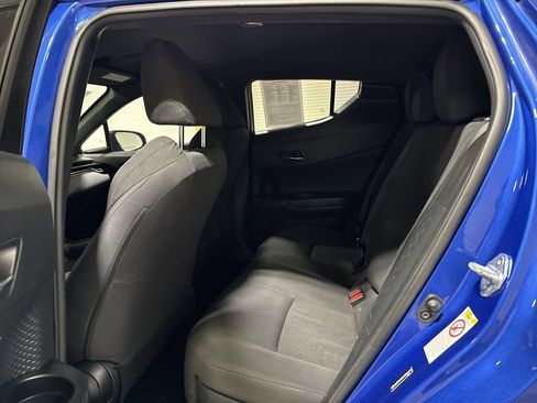 Used 2018 Toyota C-HR XLE FWD image 22