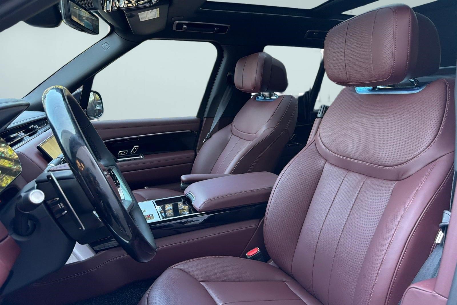 New 2026 Land Rover Range Rover Autobiography AWD/4WD image 25