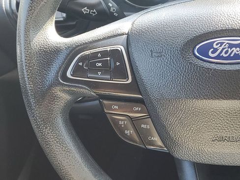 Used 2019 Ford Escape SE image 13