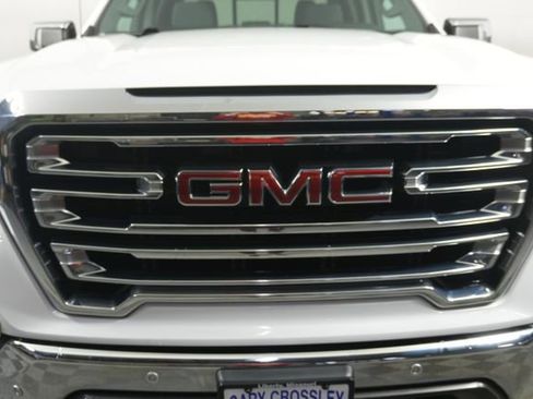Used 2020 GMC Sierra 1500 SLT w/ SLT Premium Plus Package image 9