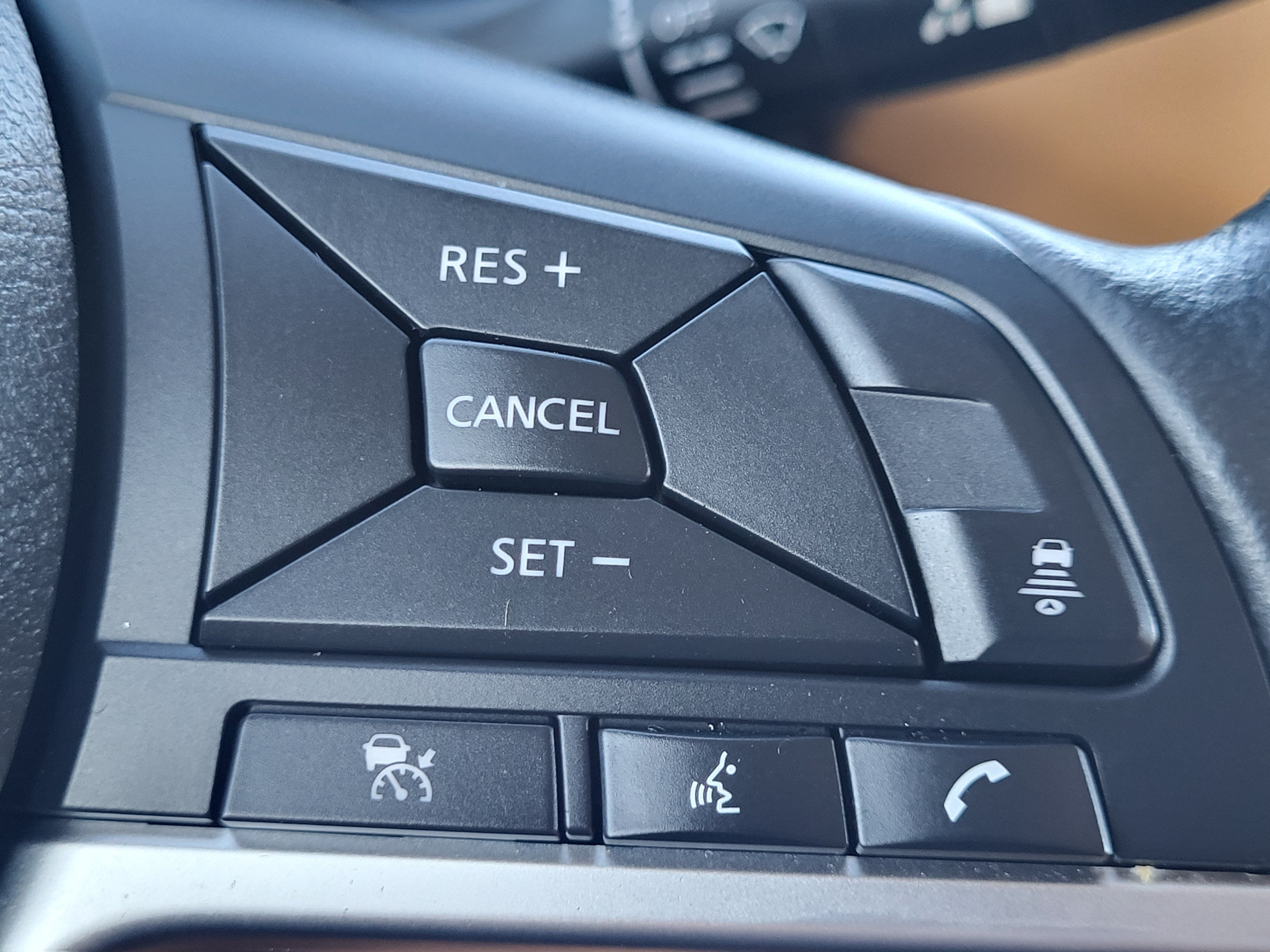 Used 2025 Nissan Sentra SV w/ SV Premium Package FWD image 25