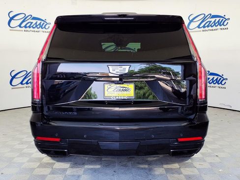 Used 2025 Cadillac Escalade ESV Sport Platinum w/ LPO, Floor Liner Package AWD/4WD image 4