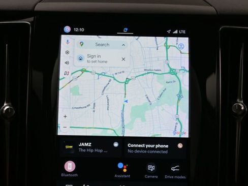 Used 2023 Volvo XC60 B5 Plus w/ Climate Package image 14