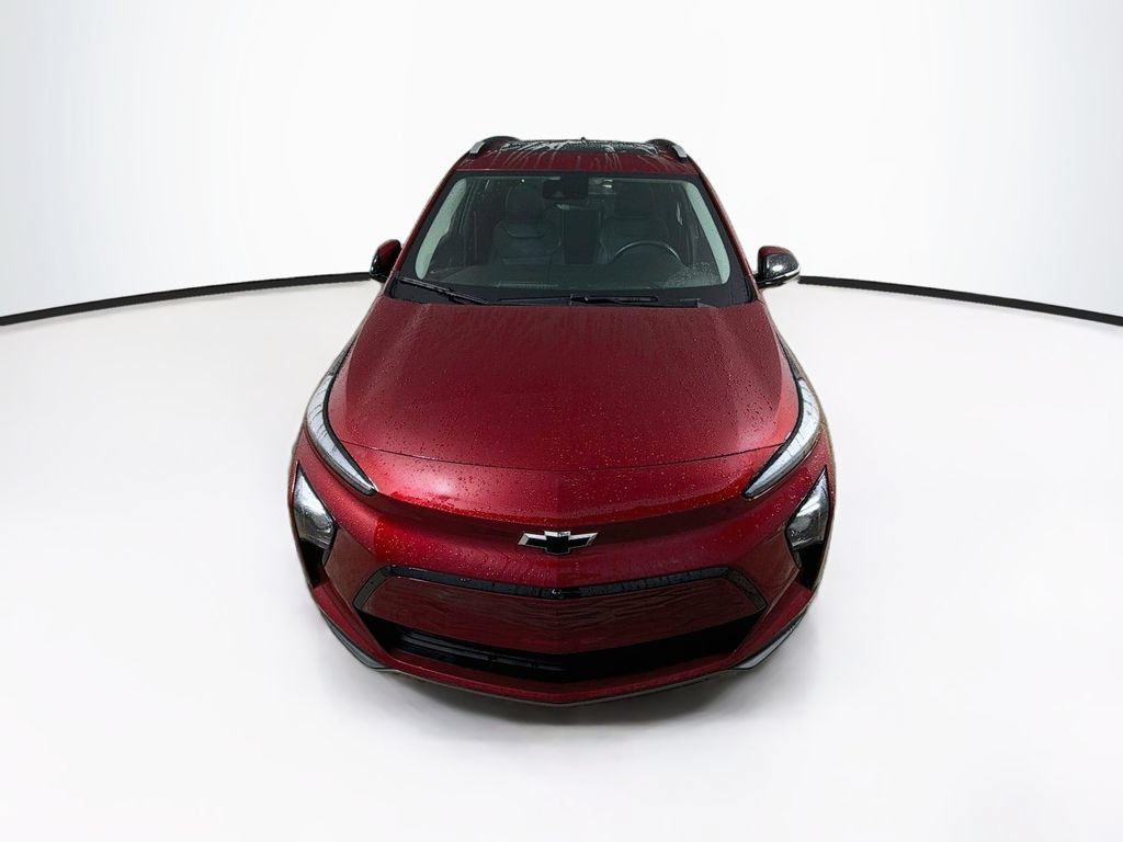 Used 2023 Chevrolet Bolt EUV Premier w/ Sun & Sound Package FWD image 2