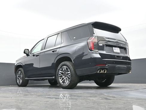 Used 2025 Chevrolet Tahoe Z71 AWD/4WD image 38