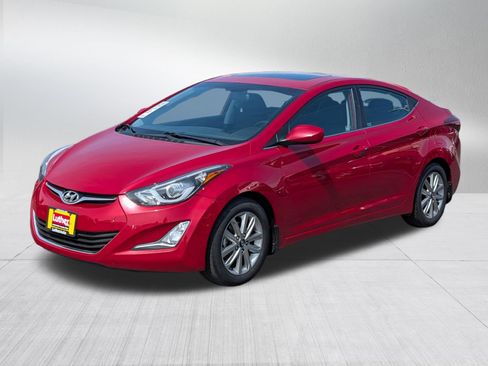 Used 2015 Hyundai Elantra SE w/ Option Group 03 FWD image 3