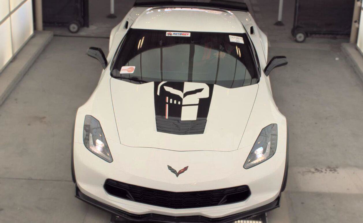 Used 2019 Chevrolet Corvette Grand Sport w/ Carbon Flash Badge Package RWD image 16