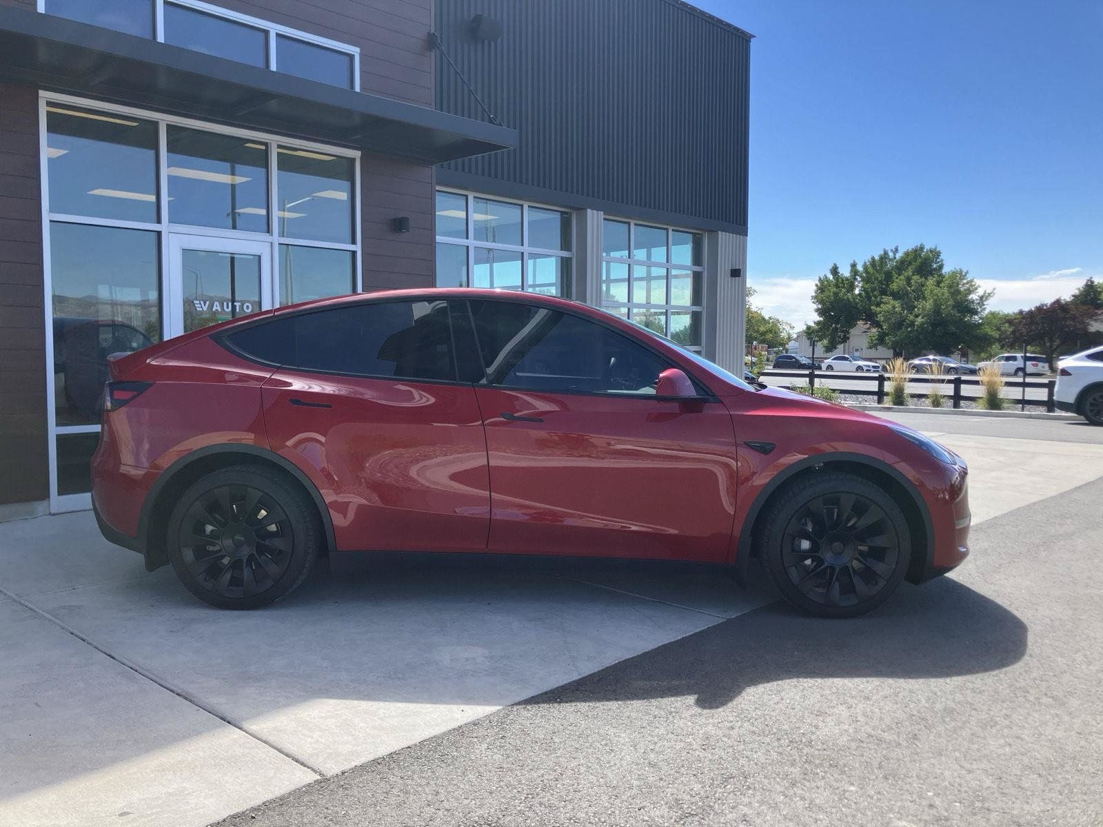 Used 2023 Tesla Model Y Long Range AWD/4WD image 9