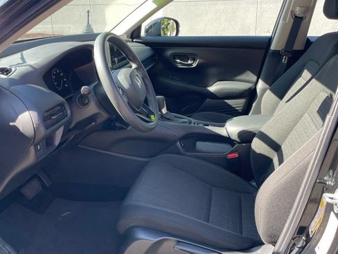 Used 2024 Honda HR-V LX image 9