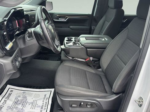 Used 2022 Chevrolet Silverado 1500 LT image 12