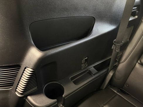 Used 2022 Ford Explorer Platinum w/ Equipment Group 601A image 53