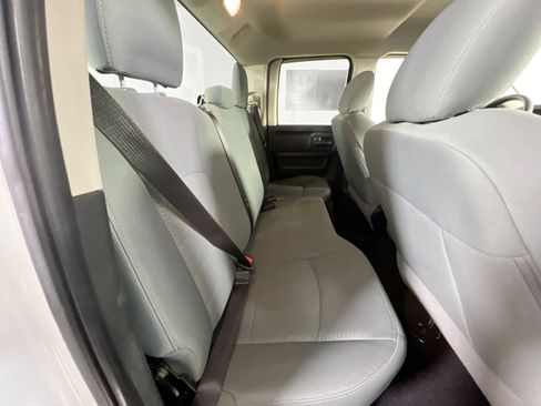 Used 2018 RAM 1500 Express image 24