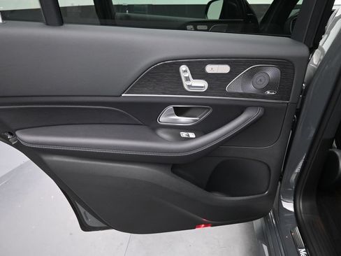 Used 2026 Mercedes-Benz GLS 450 4MATIC image 20