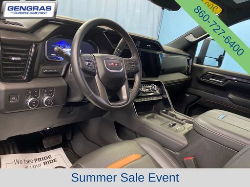 Used 2024 GMC Sierra 2500 AT4 w/ Technology Package AWD/4WD image 11