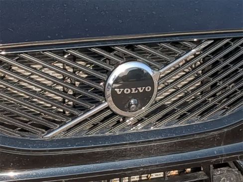 Used 2026 Volvo XC60 B5 Plus w/ Protection Package Premier image 11