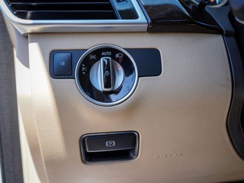 Used 2018 Mercedes-Benz GLE 350 w/ Premium 1 Package image 16