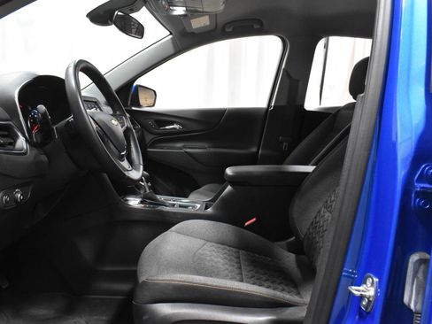 Used 2024 Chevrolet Equinox LT w/ LPO, Floor Liner Package FWD image 8
