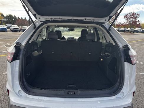Used 2024 Ford Edge SEL image 18