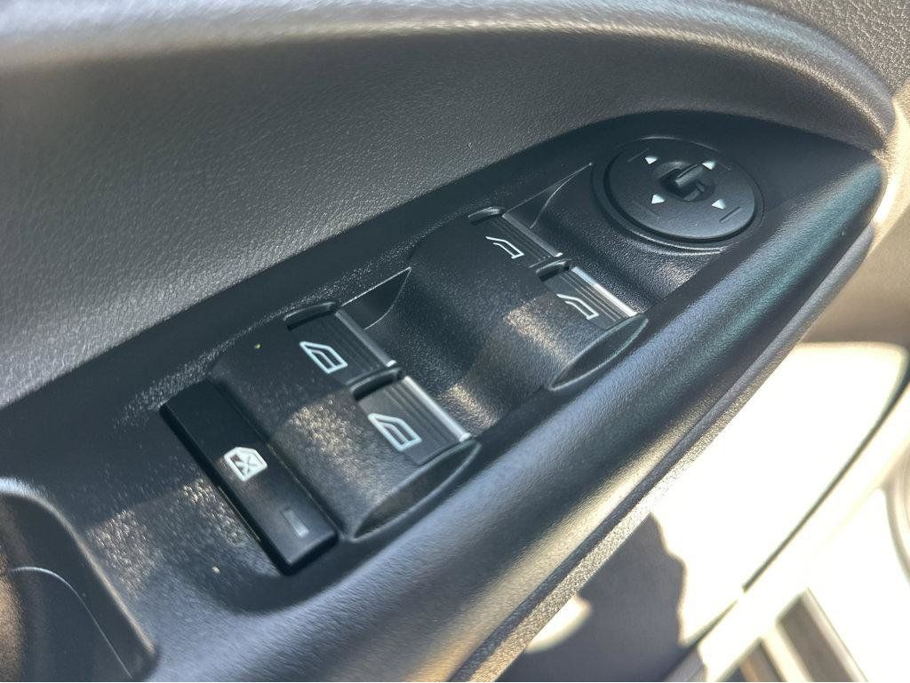 Used 2019 Ford Transit Connect XLT FWD image 33