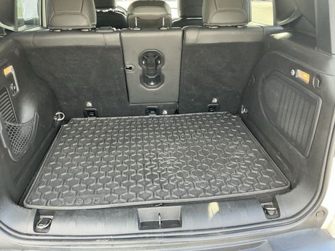 Used 2017 Jeep Renegade Trailhawk AWD/4WD image 17