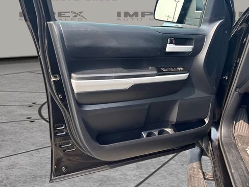Used 2019 Toyota Tundra SR5 AWD/4WD image 15