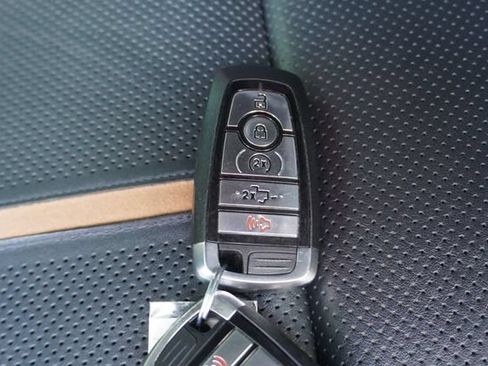 Certified 2022 Ford F150 Platinum w/ Equipment Group 701A High RWD image 40
