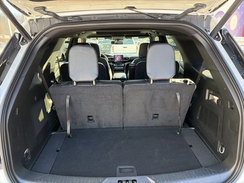 Used 2023 Ford Explorer ST-Line w/ Class IV Trailer Tow Package image 17