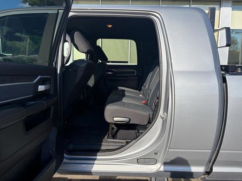 Used 2021 RAM 2500 Big Horn w/ Night Edition AWD/4WD image 41