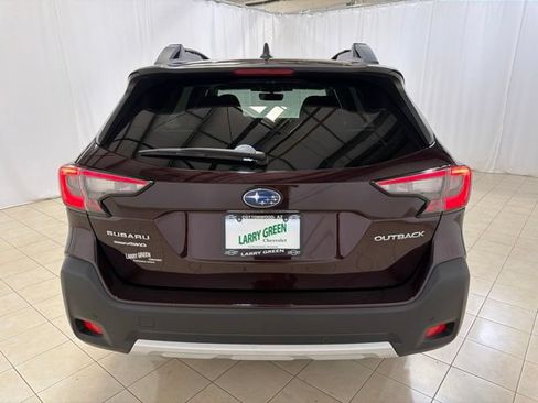 Used 2025 Subaru Outback Limited AWD/4WD image 5