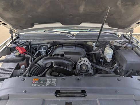 Used 2013 Chevrolet Tahoe LTZ AWD/4WD image 54