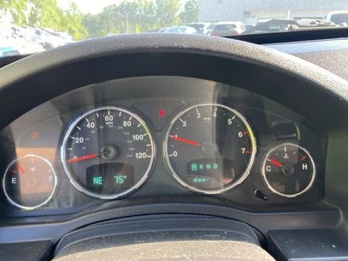 Used 2010 Jeep Liberty Sport w/ Popular Equipment Group AWD/4WD image 23