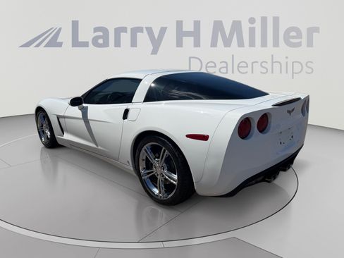 Used 2008 Chevrolet Corvette Coupe RWD image 3