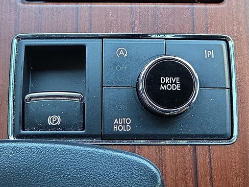 Certified 2024 Lincoln Navigator L Reserve image 18