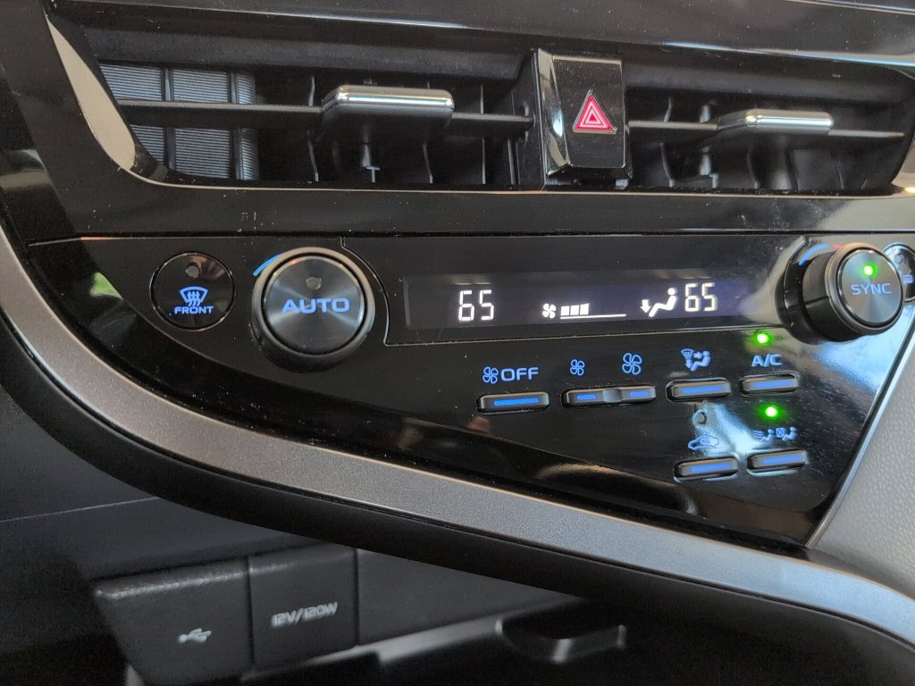 Used 2023 Toyota Camry XLE FWD image 20