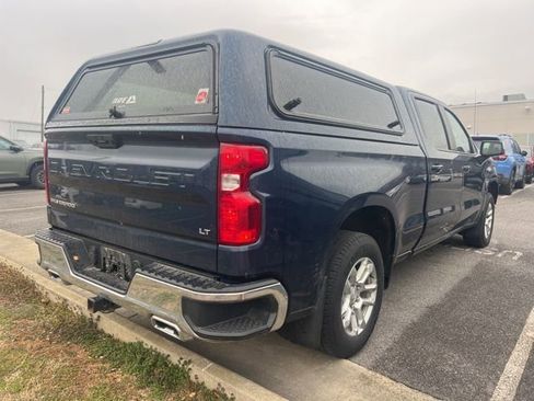 Used 2022 Chevrolet Silverado 1500 LT w/ Z71 Off-Road Package image 5