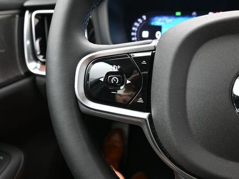 Used 2025 Volvo S60 B5 Plus FWD image 25
