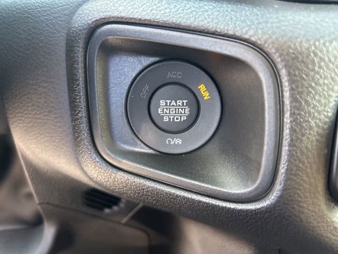 New 2026 Jeep Gladiator Sport AWD/4WD image 39