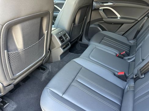 Used 2026 Audi Q5 Premium AWD/4WD image 4