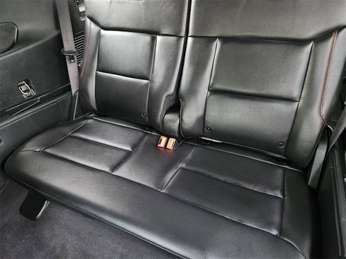 Used 2023 Ford Explorer ST-Line w/ Class IV Trailer Tow Package image 30