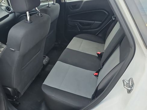 Used 2016 Ford Fiesta S image 9