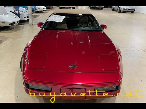 Used 1992 Chevrolet Corvette Convertible image 6