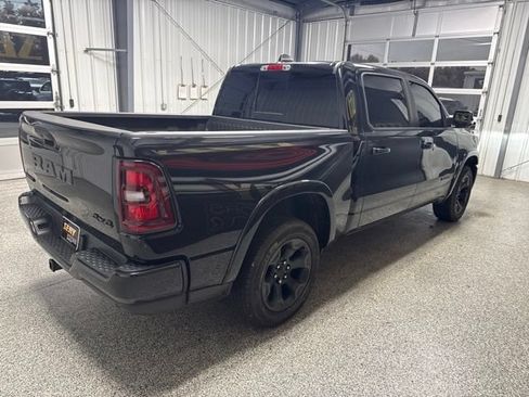 Used 2025 RAM 1500 Big Horn AWD/4WD image 13